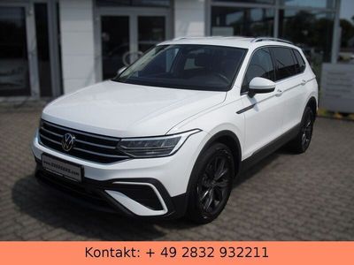 Weiß Gebraucht 2022 VW Tiguan Allspace Life SUV | 30.990 € (Etwas zu teuer)