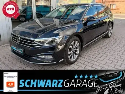 Gebraucht VW Passat R-line 200 PS (147 kW) 2021 Deep black Kombi