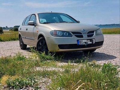 Beige Gebraucht 2004 Nissan Almera Limousine | 1.950 € (Fairer Preis)