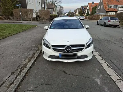 Gebraucht Mercedes A200 Style 136 PS (100 kW) 2016 Weiß Limousine