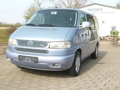 Gebraucht VW Caravelle 151 PS (111 kW) 2002 Blau Van