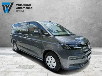Gebraucht VW Multivan 150 PS (110 kW) 2023 Grau Van / Kleinbus