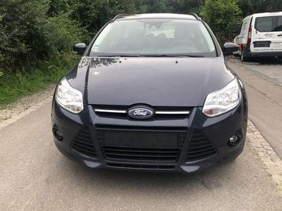 Gebraucht Ford Focus Champions Edition 125 PS (91 kW) 2013 Grau Kombi
