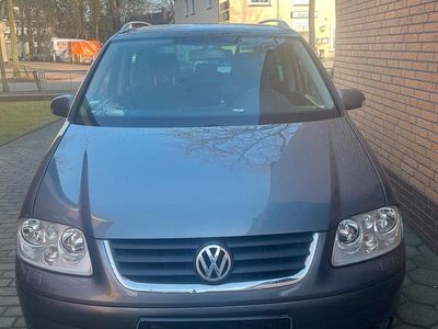 Gebraucht VW Touran 101 PS (74 kW) 2004 Grau Van / Kleinbus