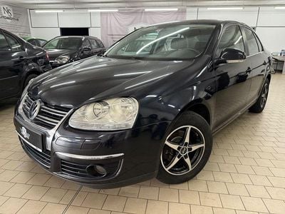 Schwarz Gebraucht 2006 VW Jetta Limousine | 4.390 € (Etwas zu teuer)