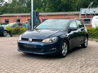 Gebraucht VW Golf VII 85 PS (62 kW) 2013 Blau Limousine