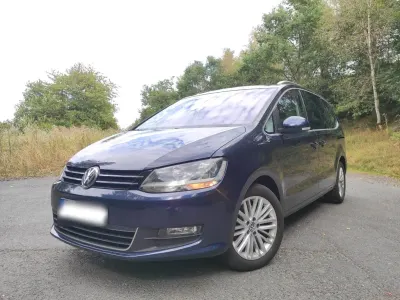Gebraucht VW Sharan Comfortline 150 PS (110 kW) 2015 Blau Van / Kleinbus