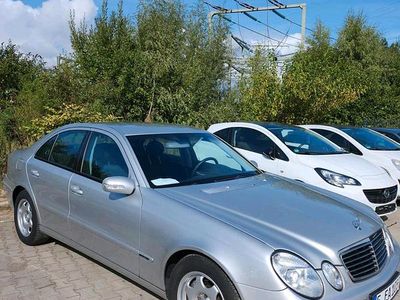 Mercedes E240