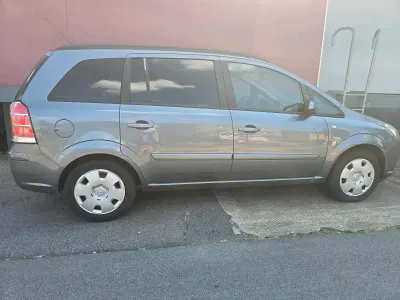 Gebraucht Opel Zafira 115 PS (84 kW) 2006 Silber Van / Kleinbus