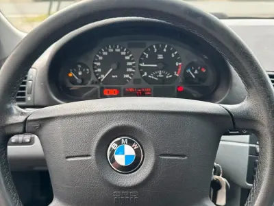 Brugt BMW 318 118 HK (86 kW) 2000 Blå Sedan