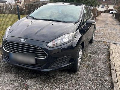 Gebraucht Ford Fiesta 60 PS (44 kW) 2015 Schwarz Kleinwagen