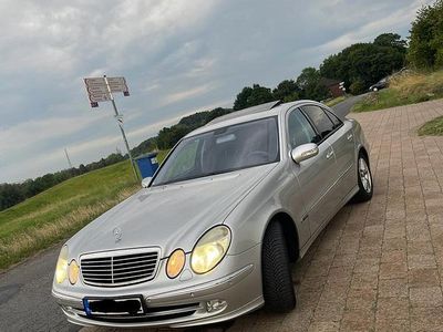 Gebraucht Mercedes E320 224 PS (164 kW) 2004 Silber Limousine