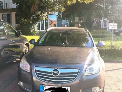 Gebraucht Opel Insignia 160 PS (117 kW) 2010 Grau Kombi