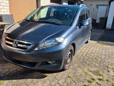Honda FR-V