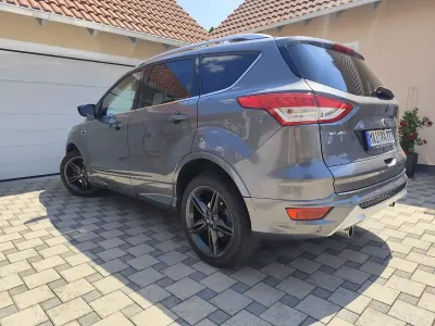 Gebraucht Ford Kuga Sport 163 PS (119 kW) 2014 Grau SUV