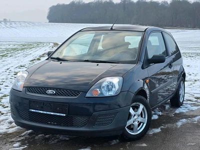 Second-hand Ford Fiesta 60 CP (44 kW) 2007 Albastru Hatchback