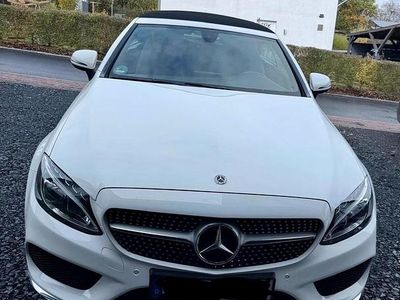 Weiß Gebraucht 2018 Mercedes 220 Style Cabrio | 26.500 € (Etwas zu teuer)