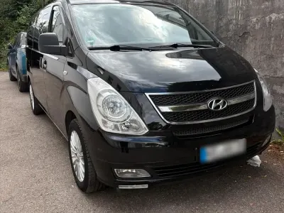 Gebraucht Hyundai H-1 170 PS (125 kW) 2013 Schwarz Van / Kleinbus