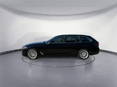 Używany BMW 530 Sport Line 286 KM (210 kW) 2023 Czarny Kombi