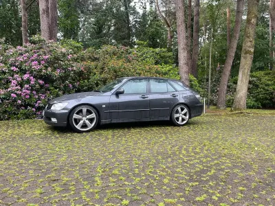 Gebraucht Lexus IS200 114 PS (83 kW) 2003 Grau Kombi