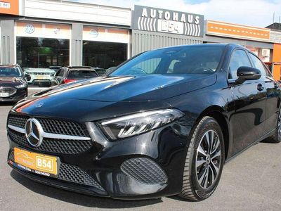 Usata Mercedes A180 116 CV (85 kW) 2023 Nero Berlina