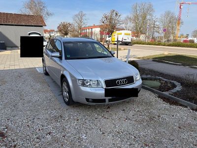 Gebraucht Audi A4 131 PS (96 kW) 2002 Silber Kombi