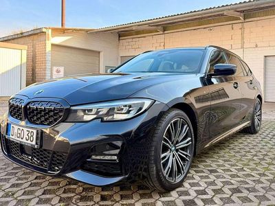 Gebraucht BMW 320e M Sport 190 PS (139 kW) 2020 Saphirschwarz Kombi