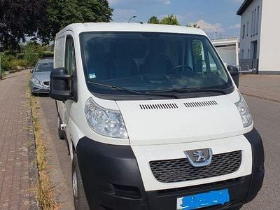 Gebraucht Peugeot Boxer 131 PS (96 kW) 2015 Weiß Van