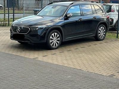 Mercedes EQB250