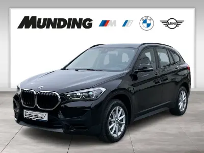 Używany BMW X1 Advantage 192 KM (141 kW) 2020 Czarny SUV