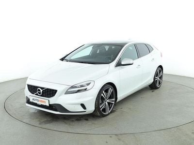 Gebraucht Volvo V40 Momentum 245 PS (180 kW) 2016 Weiß Kombi