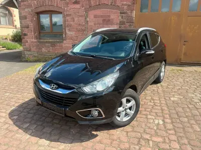Gebraucht Hyundai ix35 Comfort 136 PS (100 kW) 2013 Schwarz SUV