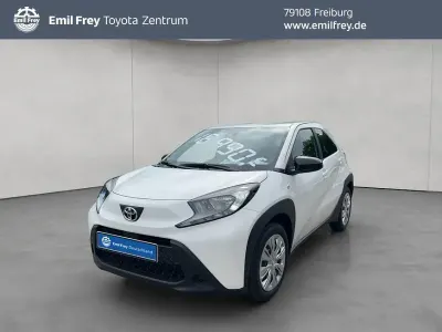 Nuova Toyota Aygo X X-play 72 CV (52 kW) 2025 Bianco SUV