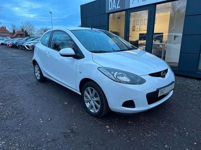 Weiß Gebraucht 2009 Mazda 2 Inclusive Limousine | 3.495 € (Fairer Preis)