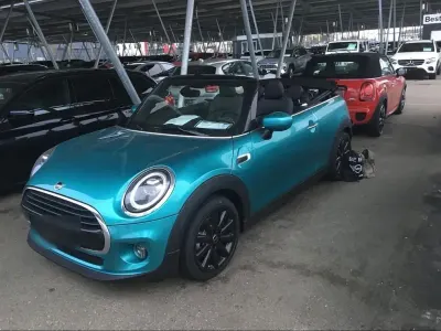 Gebraucht Mini Cooper Essential 136 PS (100 kW) 2021 Blau Kleinwagen