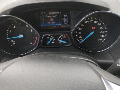 Gebraucht Ford Kuga 150 PS (110 kW) 2016 Grau SUV