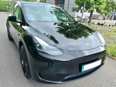 Gebraucht Tesla Model Y 219 kW (299 PS) 2023 Schwarz SUV