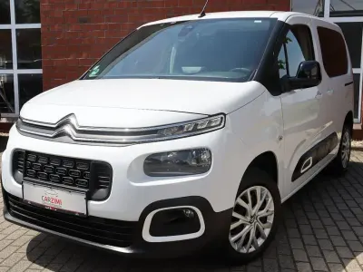 Gebraucht Citroën Berlingo Feel 131 PS (96 kW) 2023 Weiß Van / Kleinbus