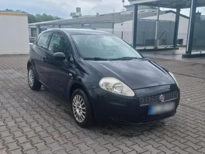 Gebraucht Fiat Grande Punto 77 PS (56 kW) 2009 Blau Kleinwagen