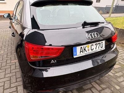 Gebraucht Audi A1 Sportback Comfort 95 PS (69 kW) 2017 Schwarz Kleinwagen