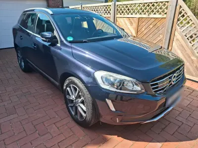 Gebraucht Volvo XC60 Linje Inscription 190 PS (139 kW) 2016 Blau SUV