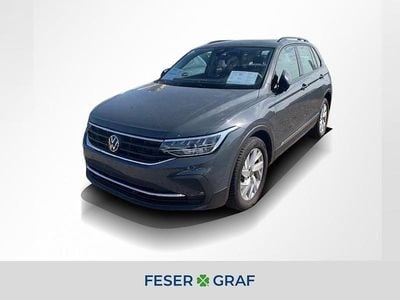 Gebraucht VW Tiguan Life 150 PS (110 kW) 2023 Delfingrau metallic SUV
