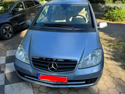 Gebraucht Mercedes A170 116 PS (85 kW) 2009 Blau Limousine
