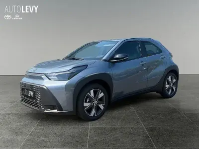 Neu Toyota Aygo X 116 PS (85 kW) 2026 Grau SUV