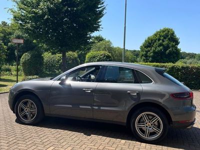 Porsche Macan S