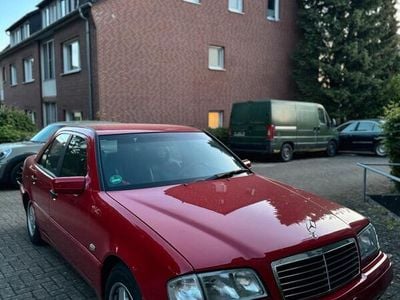 Mercedes C240