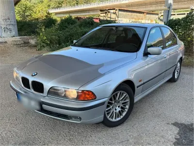 Gebraucht BMW 523 170 PS (125 kW) 1997 Silber Limousine