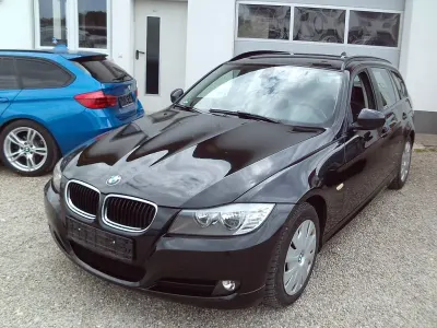 Gebraucht BMW 318 143 PS (105 kW) 2012 Schwarz Kombi