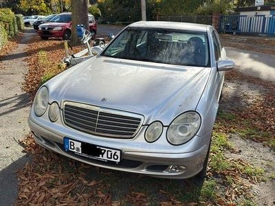 Mercedes E240
