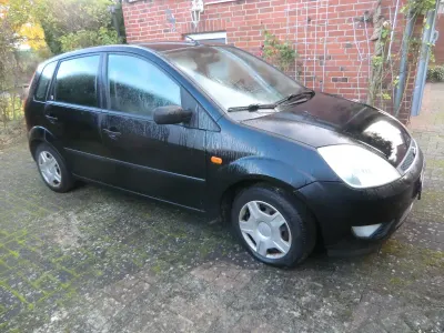Gebraucht Ford Fiesta Ghia 68 PS (50 kW) 2004 Schwarz Kleinwagen